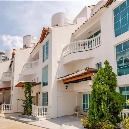 Habitación De Lujo Con Aire Acondicionado En Privado * Cartagena
